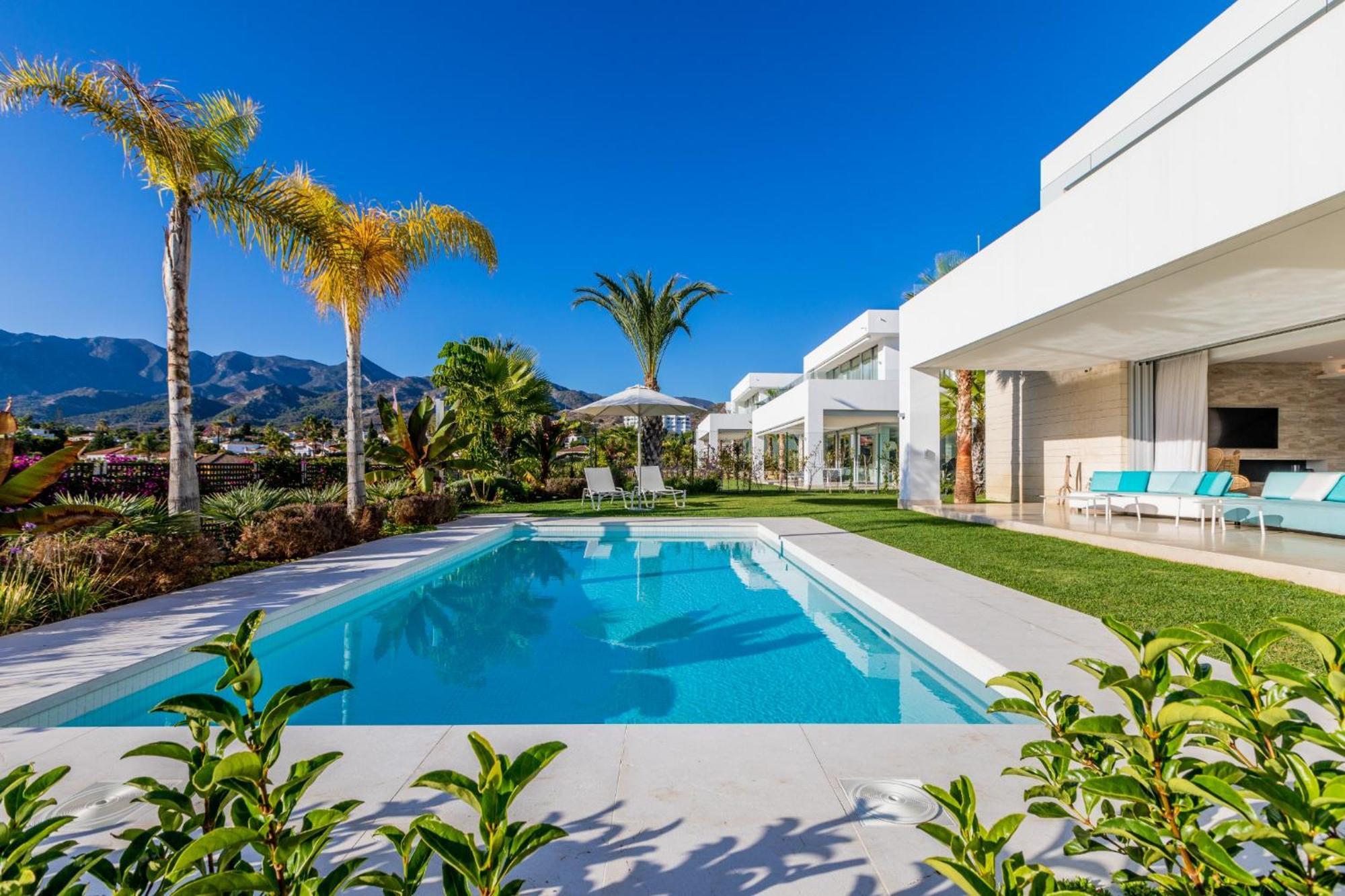 Beautiful Modern With Amazing Views Marbella